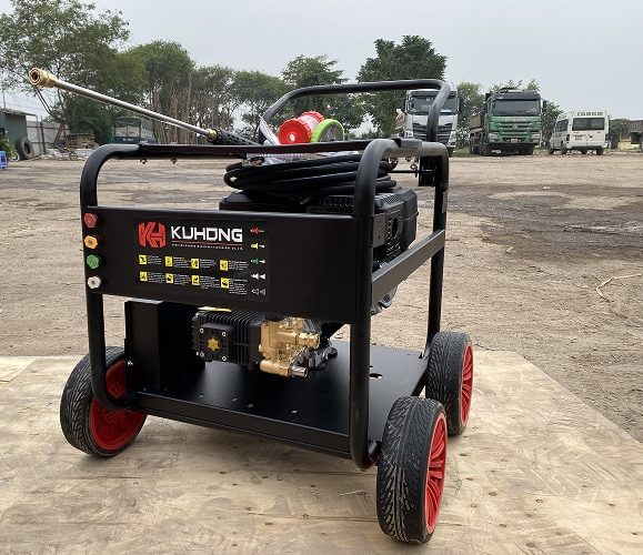 máy rửa xe chạy xăng 15hp máy rửa xe chạy xăng 15hp